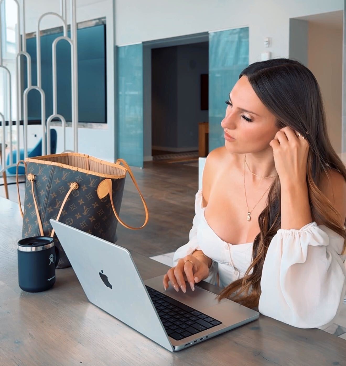 What Is Manychat? The Smart, Stress-Free Way to Automate Instagram DMs